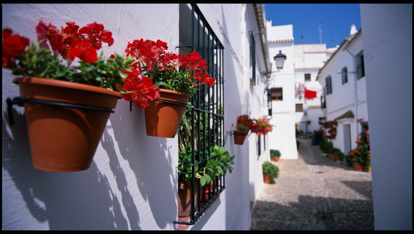 Remote in Spain: eSIM/Data, Power Adapters, Etiquette